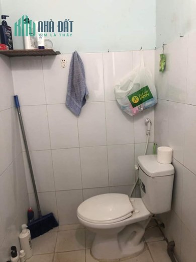 CẦN BÁN GẤP NHÀ 55M2 – NỞ HẬU – DIỆN TÍCH LỚN GIÁ RẺ – HẺM 3 GÁC SÂN VƯỜN - NHĨNH 2 TỶ