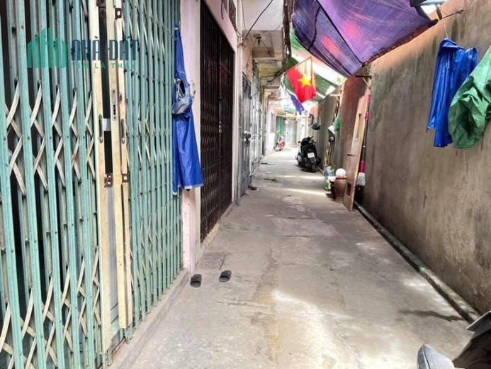 Bán nhà siêu phẩm 20m, 4T, Tân Mai, Hoàng Mai, 0814995566 1,3 tỷ.
