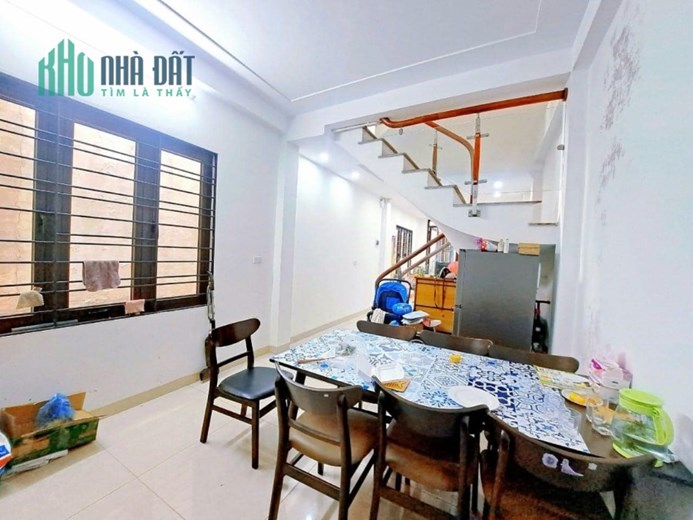 TRUNG TÂM NGÃ TƯ SƠ - QUẬN THANH XUÂN, NHÀ MỚI ĐẸP VỀ Ở NGAY GIÁ CHỈ HƠN 3 TỶ LH: 0989041158