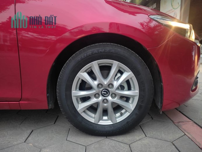 Chính chủ từ mới em cần bán: Mazda 3 Hatchback 1.5 Facelift 2019