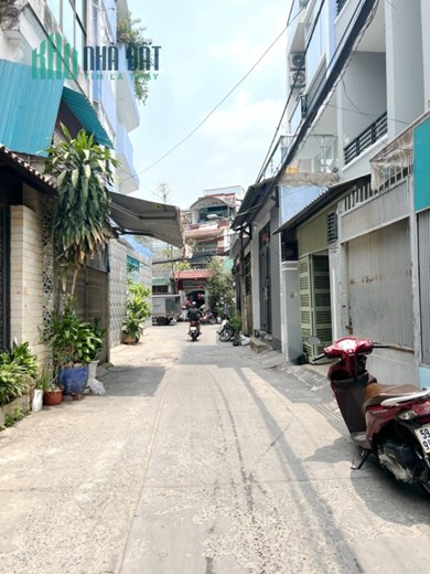 Nhà bán hẻm xe tải thông Tạ Quang Bửu đường Âu Dương Lân P3Q8