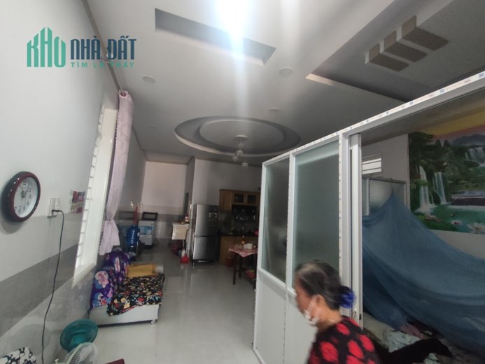 BẤN NHÀ HIỆN ĐẠI TẠI TRỤC CHÍNH CHỢ NINH PHÁT THỐNG NHẤT,ĐN, GẦN CHỢ, TRƯỜNG HỌC, NHÀ THỜ...,CÁCH