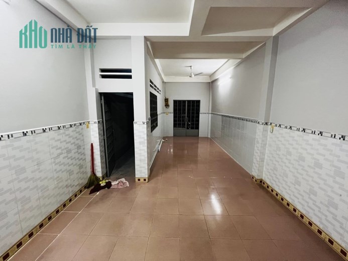 Gấpbán nhà cách 20m ra NguyễnVănNghi Chợ Gòvấp 65m 3tầng Giá 6tỷ8TL.