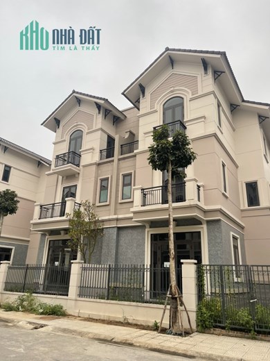 Bán biệt thự 135m2 siêu hiếm chỉ 6 tỷ xxx cách Long Biên 10km