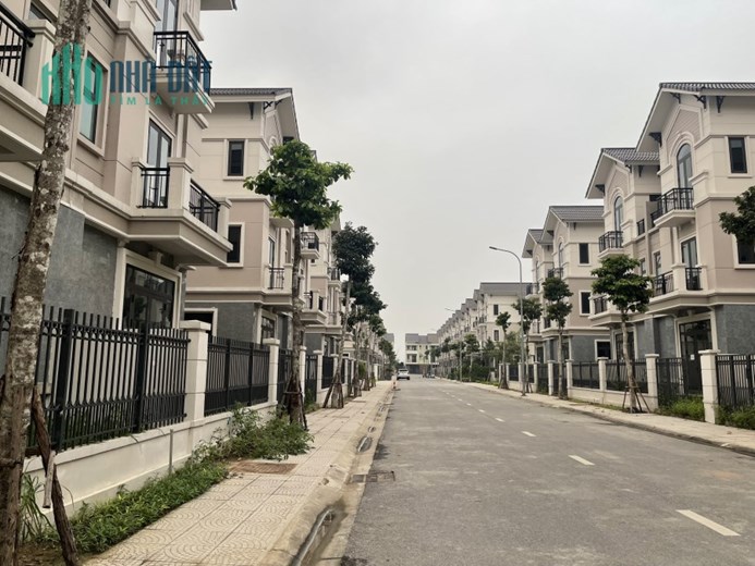 Bán biệt thự 135m2 siêu hiếm chỉ 6 tỷ xxx cách Long Biên 10km