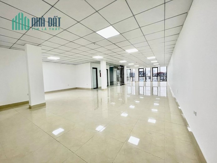 Bán tòa nhà văn phòng 10 tầng kết hợp Penthouse đường Võ Chí Công, , 170m2, MT 9,2m, 53 tỷ