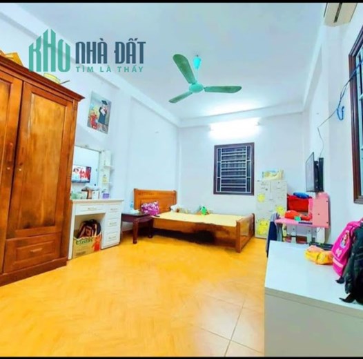 Bán nhà Kim Mã - Ba Đình - 3 thoáng - Ngõ thông – Ôtô.