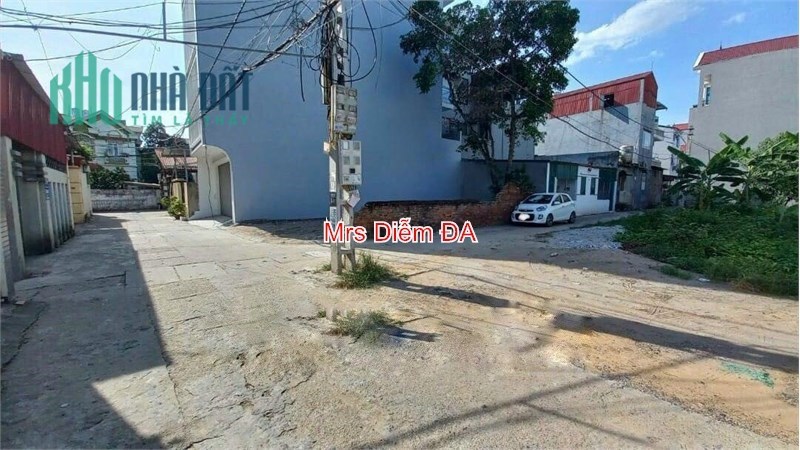 Nhỉnh 2 tỷ, Mrs Diễm cần bán 40m đất đẹp, ngõ ô tô trung tâm Đản Dị, Uy Nỗ, Đông Anh