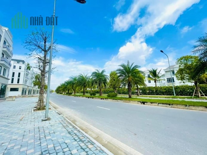 Biệt thự liền kề C14 Phúc Đồng, Long Biên, 102m, đã bàn giao, nhình 20 tỷ