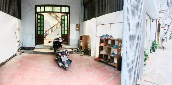 Cho thuê nhà Nguyên căn 73m2, mt5m, 3T, 3 ngủ, ô tô, Xuân Đỉnh, Bắc Từ Liêm.