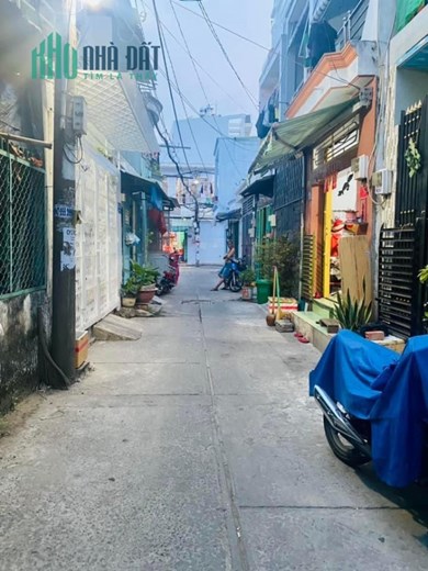 Nhà mới ở ngay đường chiến lược, hẻm 4m, 2 tầng, 30m2 chỉ 3.45 tỷ, sổ vuông.