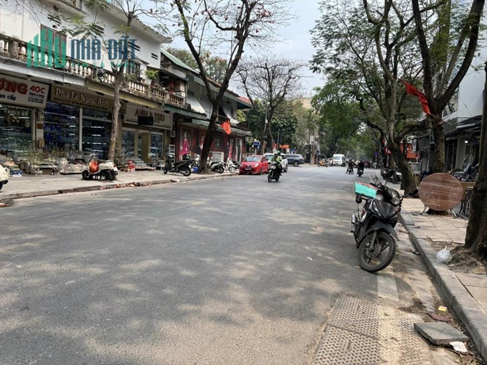 Bán Nhà Mặt phố Hàm Long Hoàn Kiếm DT 176m2 giá 142 tỷ Hà Nội