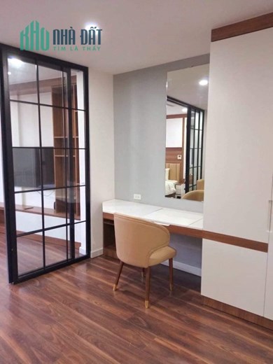 Bán Nhà Mặt phố Hàm Long Hoàn Kiếm DT 176m2 giá 142 tỷ Hà Nội