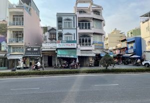 Chính Chủ Cần bán Nhà Măt tiền Vị Trí Đẹp Tại P26, Q Bình Thạnh TpHCM