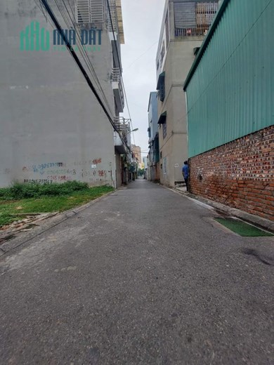 BÁN 30 M2 ĐẤT TRUNG TÂM LONG BIÊN, Ô TÔ CHẠY VÒNG QUANH  chỉ 1, 6 tỷ