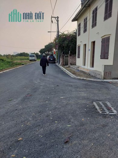 BÁN 30 M2 ĐẤT TRUNG TÂM LONG BIÊN, Ô TÔ CHẠY VÒNG QUANH  chỉ 1, 6 tỷ