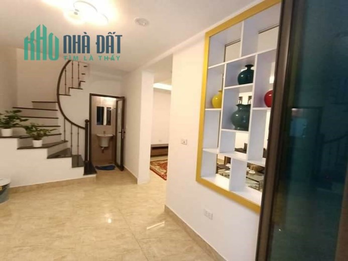 ♦️ Cần bán gấp nhà Trương Định, ngõ to, nhà thoáng,  40m ra ô tô tránh, 45m giá chỉ 3.39 tỷ.
