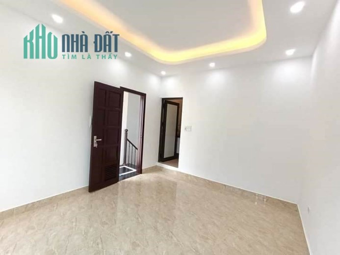 ♦️ Cần bán gấp nhà Trương Định, ngõ to, nhà thoáng,  40m ra ô tô tránh, 45m giá chỉ 3.39 tỷ.