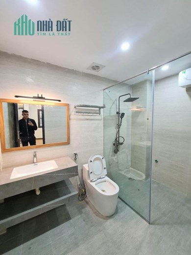 Bán Nhà Ngõ Nguyễn Văn Cừ, Long Biên, Gần Cầu Chương  Dương, 35m2, 5T chỉ 3,55 tỷ