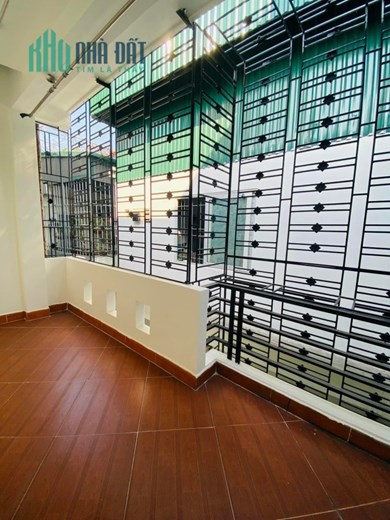 Cần Bán gấp nhà Hoàng Mai  thông ngõ Gốc Đề, gần phố sát ô tô, không lỗi phong thủy 32m giá 3.65 tỷ.