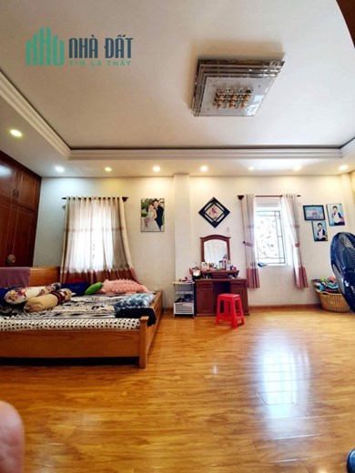 Biệt thự mặt tiền Thới An - Quận 12 - Ngang 8 mét - 5 tầng - Có hầm để xe - Chỉ 13 tỷ 6.