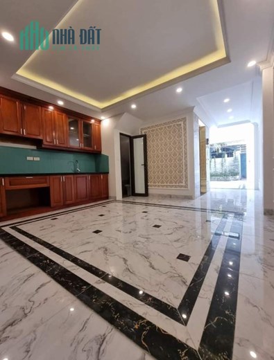 Bán nhà Nguyễn Khánh Toàn 68m x 6t thang máy, vỉa hè, ô tô giá 15.8 tỷ