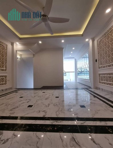 Bán nhà Nguyễn Khánh Toàn 68m x 6t thang máy, vỉa hè, ô tô giá 15.8 tỷ