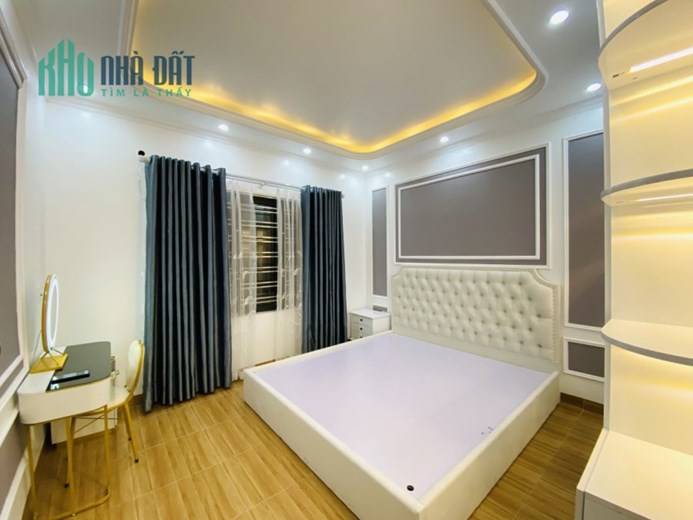Bán nhà xây mới độc lập Thiên Lôi GIÁ 3.92 tỉ ngõ thông, nông, ô.tô tận cửa