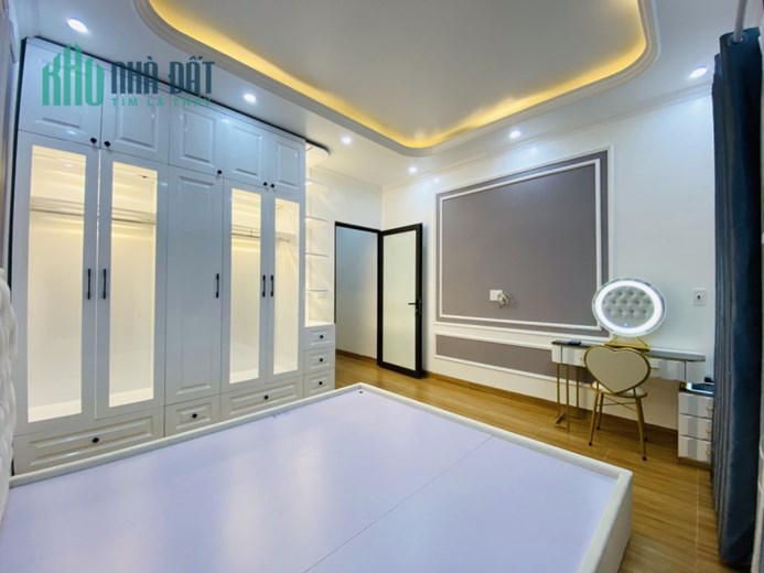Bán nhà xây mới độc lập Thiên Lôi GIÁ 3.92 tỉ ngõ thông, nông, ô.tô tận cửa