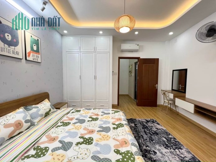Hiếm BÁn Nhà Lý Thánh Tông 58m2 - 3 tầm mới - hẻm xe hơi