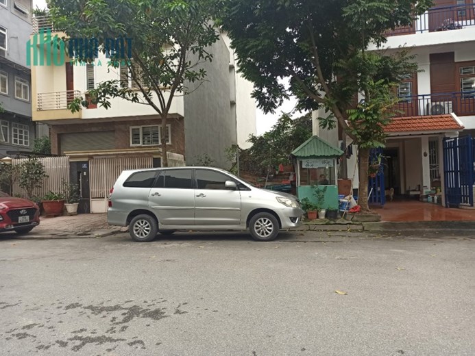 Bán đất phân lô Biệt thự Lô 6B Lê Hồng Phong diện tích 105m cực đẹp GIÁ 79 tr/m