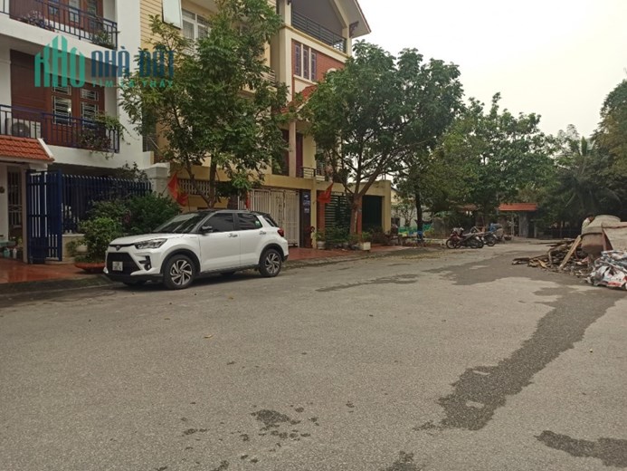 Bán đất phân lô Biệt thự Lô 6B Lê Hồng Phong diện tích 105m cực đẹp GIÁ 79 tr/m