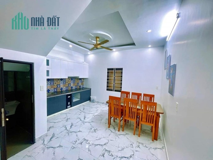 Bán nhà Trung Hành diện tích 42m x 3.5 tầng đẹp GIÁ 2.35 tỉ ngõ nông, cả nội thất