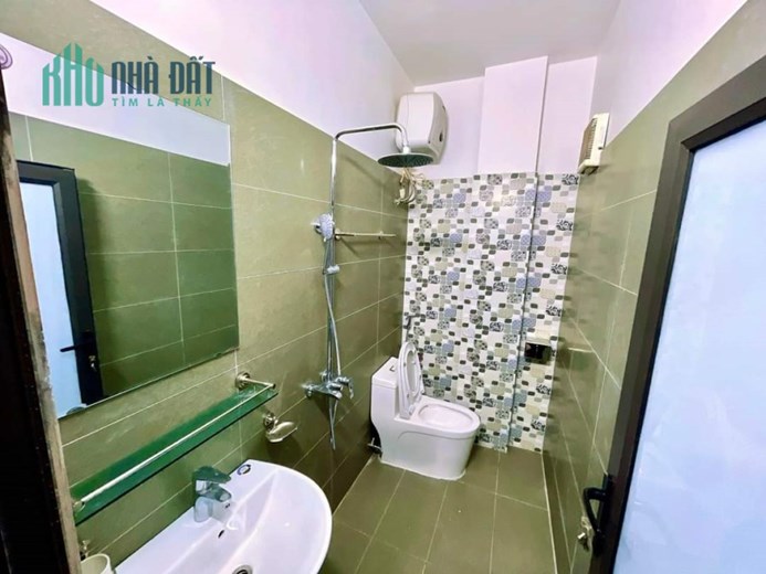 Bán nhà Trung Hành diện tích 42m x 3.5 tầng đẹp GIÁ 2.35 tỉ ngõ nông, cả nội thất