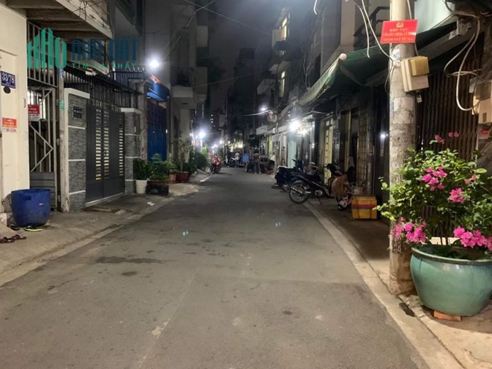 CHỦ CHUẨN BỊ ĐỊNH CƯ NƯỚC NGOÀI NÊN CẦN BÁN GẤP CĂN NHÀ TÂM HUYẾT 3 TẦNG ĐƯỜNG LÝ PHỤC MAN QUẬN 7