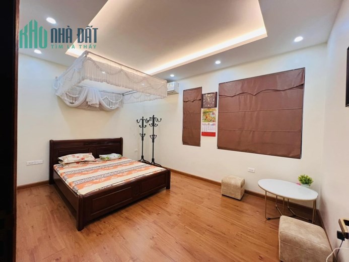 GIẢM CHÀO Chỉ 5,1 tỷ có nhà 5 tầng, DÂN XÂY CHẮC CHẴN, Ở NGAY Văn Khê