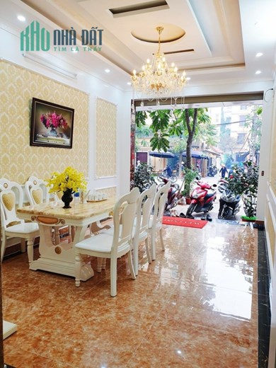 Bán nhà Hai Bà Trưng - mặt phố lô góc - Vỉa hè thênh thang - kinh doanh vô địch
