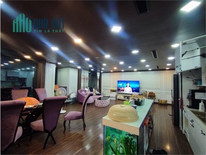 CẮT LỖ bán gấp Penthouse 300 Nguyễn Xiển 135m2, 2 tầng thông, 5.5 tỷ