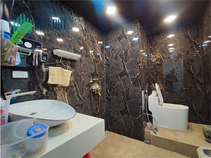 CẮT LỖ bán gấp Penthouse 300 Nguyễn Xiển 135m2, 2 tầng thông, 5.5 tỷ