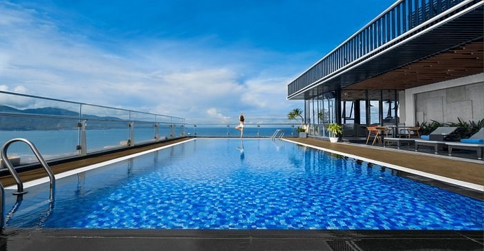 Chủ cần chuyển nhượng Khách sạn biển 4 SAO MỸ KHÊ QUẬN SƠN TRÀ. ĐÀ NẴNG. 20 TẦNG