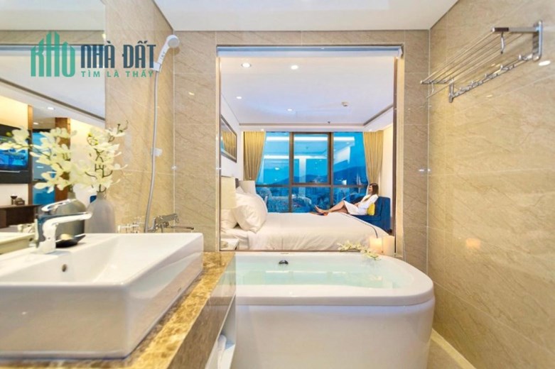 Chủ cần chuyển nhượng Khách sạn biển 4 SAO MỸ KHÊ QUẬN SƠN TRÀ. ĐÀ NẴNG. 20 TẦNG