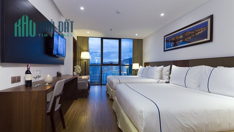 Chủ cần bán khách sạn 4 sao biển Mỹ Khê. Quận Sơn Trà. Đà Nẵng. Ngay đường Võ Nguyên Giáp