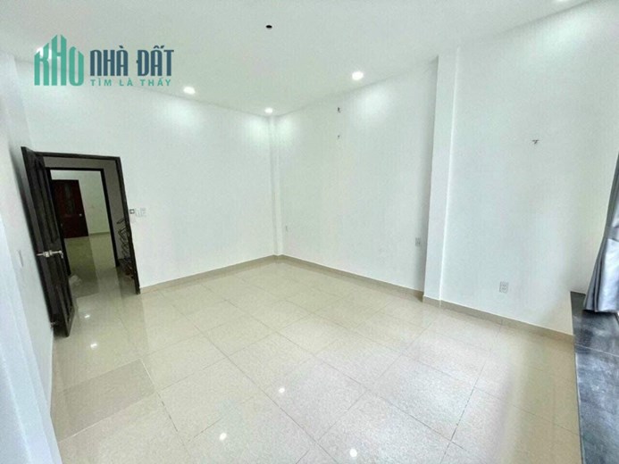 CHỈ 1 CĂN SIÊU RẺ - NHÀ LÊ VĂN SỸ QUẬN 3 – CHỈ 6.8 TỶ - 4 LẦU
