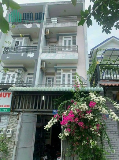 chính chủ bán nhà mặt tienf thạnh xuan 23 
p thạnh xuân q12
dt 4x15,50 nhà 3 lầu đường 12 m 
giá