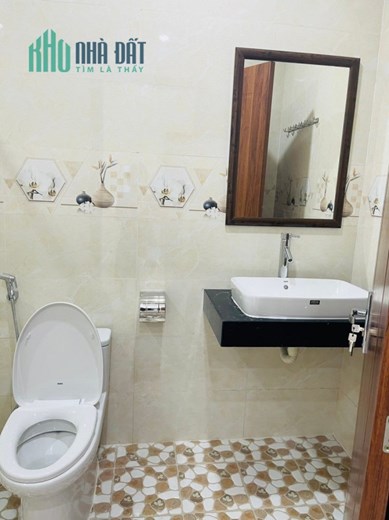 CHO THUÊ NHÀ NGUYÊN CĂN MỚI 100% KÈM MÁY LẠNH MẶT TIỀN ĐƯỜNG LƯƠNG NHỮ HỘC