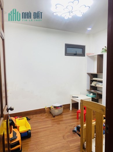 Bán Nhà MT Thủ Đức 46m2 chỉ 4 tỷ 3 TL 3 tầng BTCT