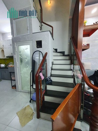 Bán nhà HXH đường Bình Trị Đông, Bình Tân, 50m2, 4.5 x 11, 4 tầng, 4PN, chỉ 5.2 tỷ TL chính chủ.