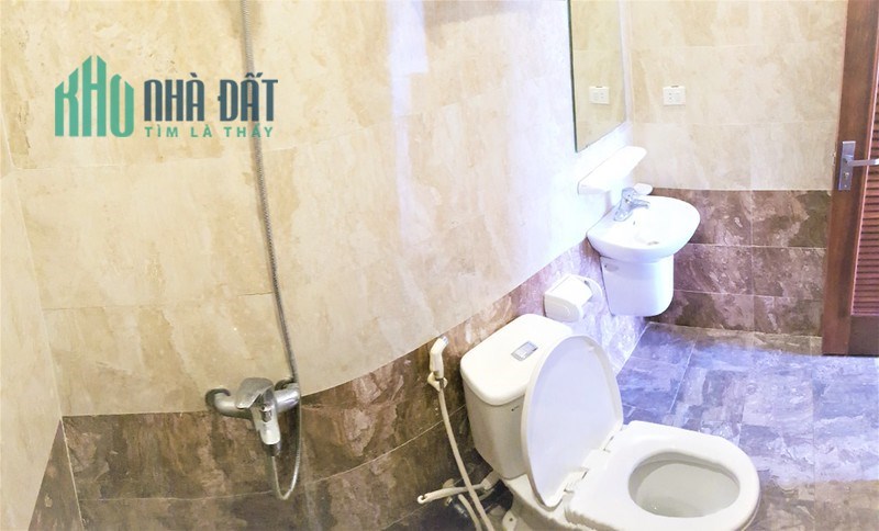 LÔ GÓC_Ô TÔ, ở ngay, bán nhà Chùa Bộc 60m NHỈNH 6.6 tỷ_0946383428