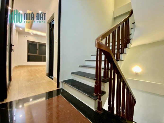 Bán nhà đất Đường Phố Lụa, Quận Hà Đông DT 31m2*4T gias4.3 tỷ lô góc 3 thoáng