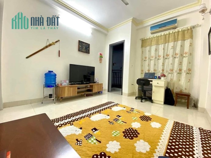 Bán nhà Cô Nhuế 76m MT 5.5m, Chỉ 4.9 tỷ Bắc Từ Liêm, Ngõ Thông, Kinh Doanh Sầm Uất.